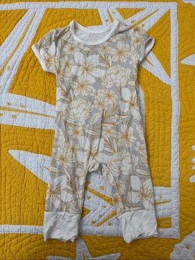 LIKE NEW! Limited Edition “Magnolia Blossoms” S/S Romper (3-6mo)
